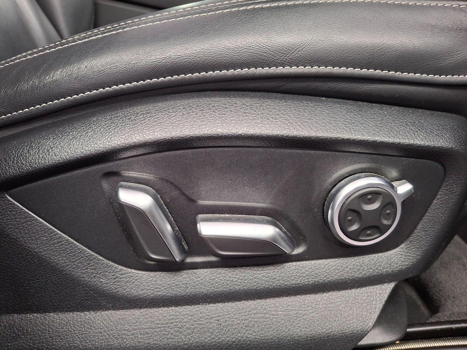 Used Audi Q7 2018 for sale - 77632377: Photo 70