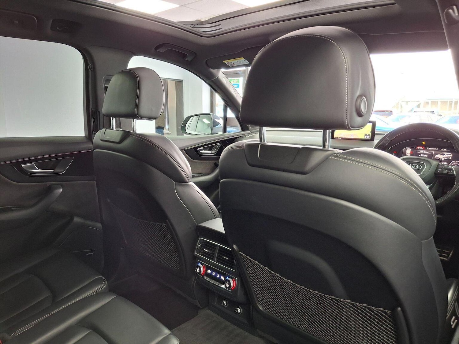 Used Audi Q7 2018 for sale - 77632377: Photo 80