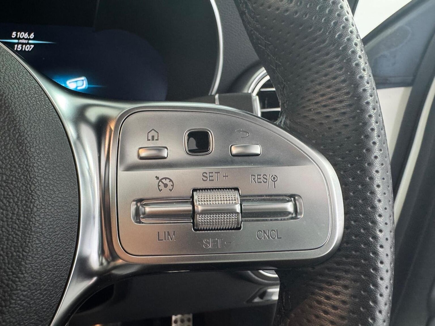 Used Mercedes-Benz GLC 2020 for sale - 76198155: Photo 33