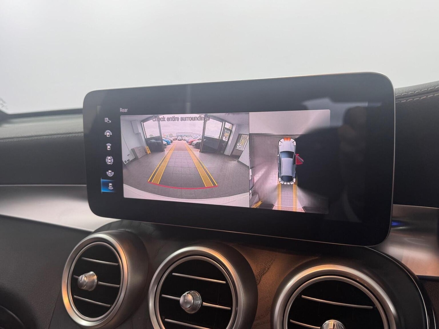 Used Mercedes-Benz GLC 2020 for sale - 76198155: Photo 9