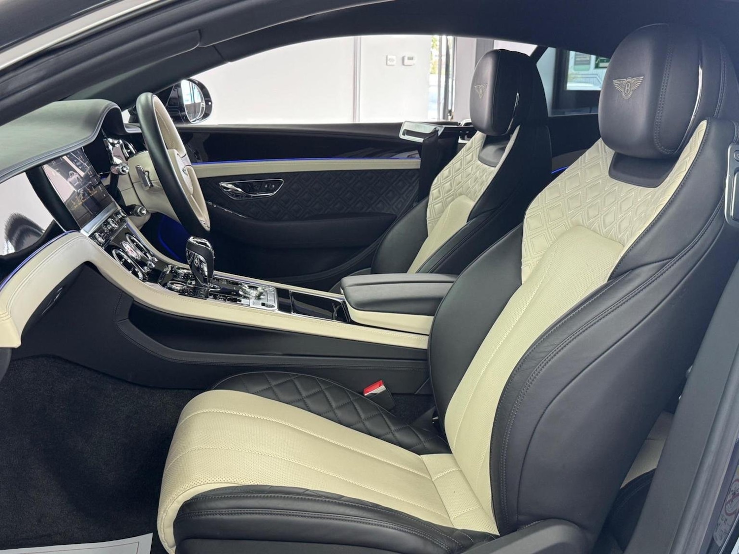 Used Bentley Continental 2020 for sale - 76794572: Photo 21