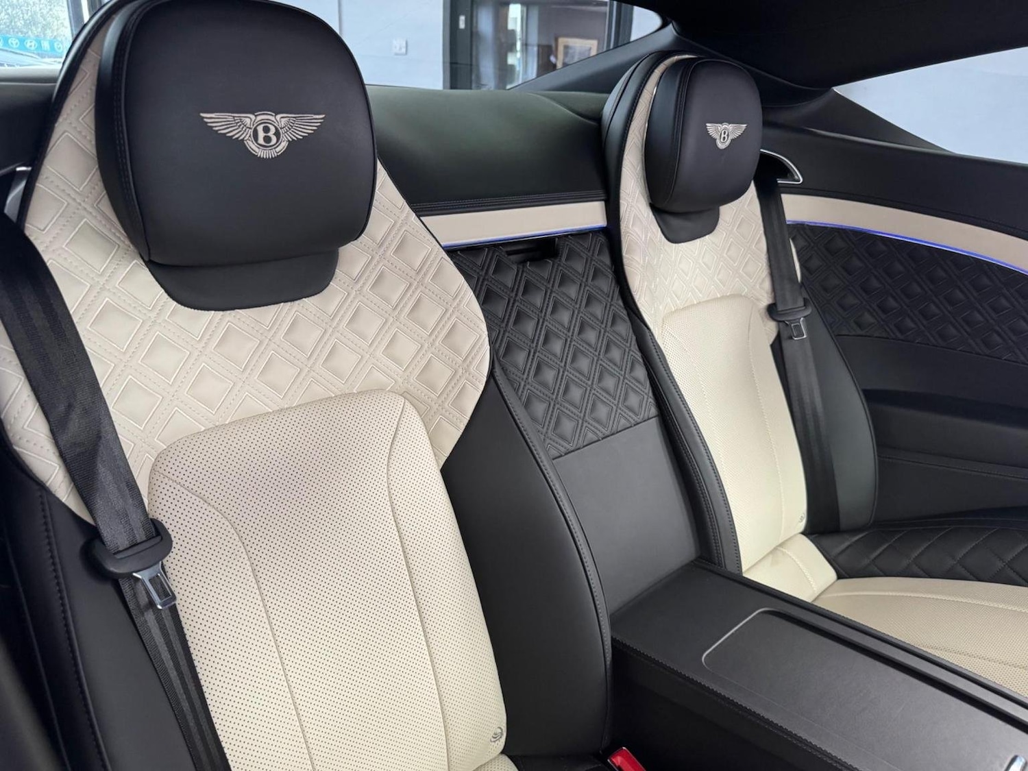 Used Bentley Continental 2020 for sale - 76794572: Photo 32