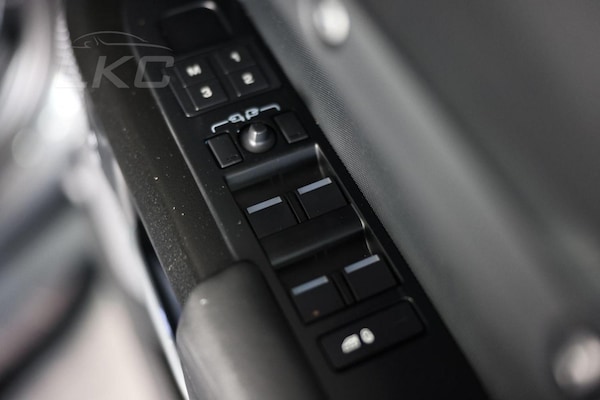 Used Land Rover Defender 110 2023 for sale - 75202493: Photo 18