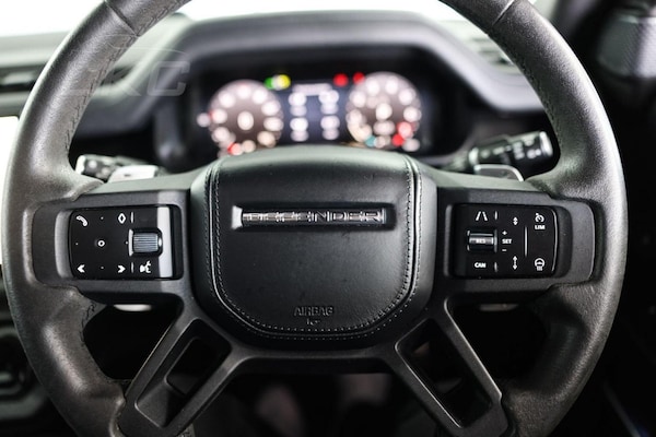 Used Land Rover Defender 110 2023 for sale - 75202493: Photo 21