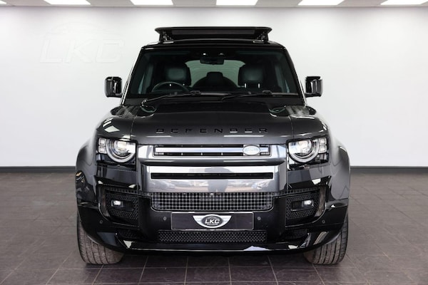 Used Land Rover Defender 110 2023 for sale - 75202493: Photo 2