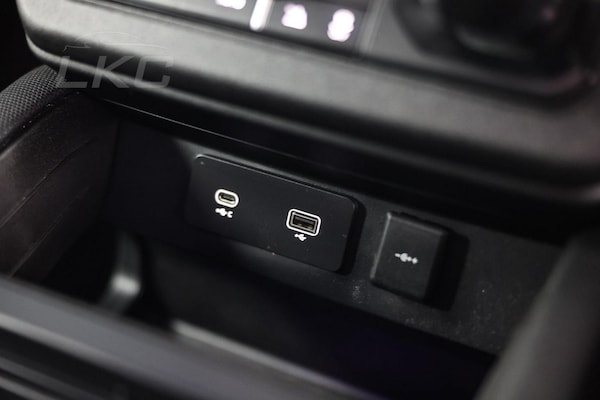 Used Land Rover Defender 110 2023 for sale - 75202493: Photo 30