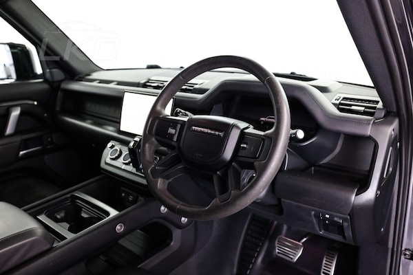 Used Land Rover Defender 110 2023 for sale - 75202493: Photo 53
