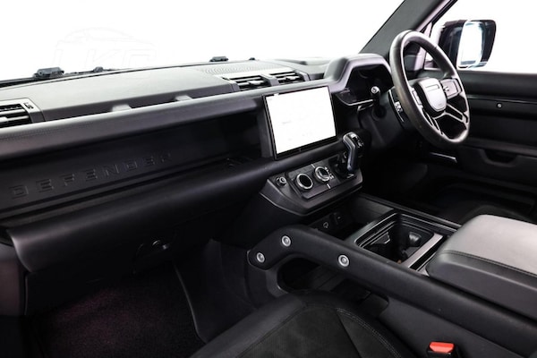 Used Land Rover Defender 110 2023 for sale - 75202493: Photo 55