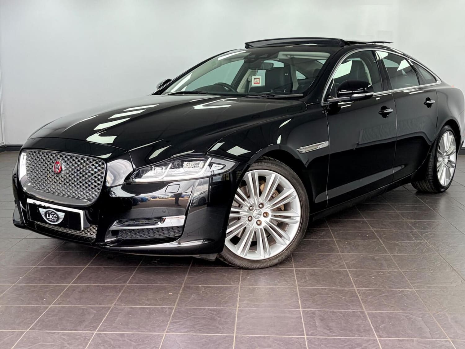 Jaguar Xj