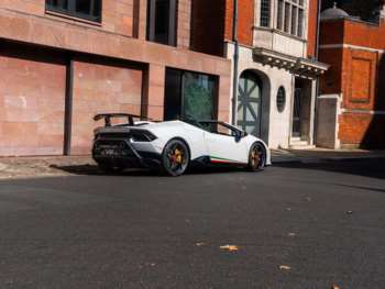 Used Lamborghini Huracan 2018 for sale - 74686013: Photo