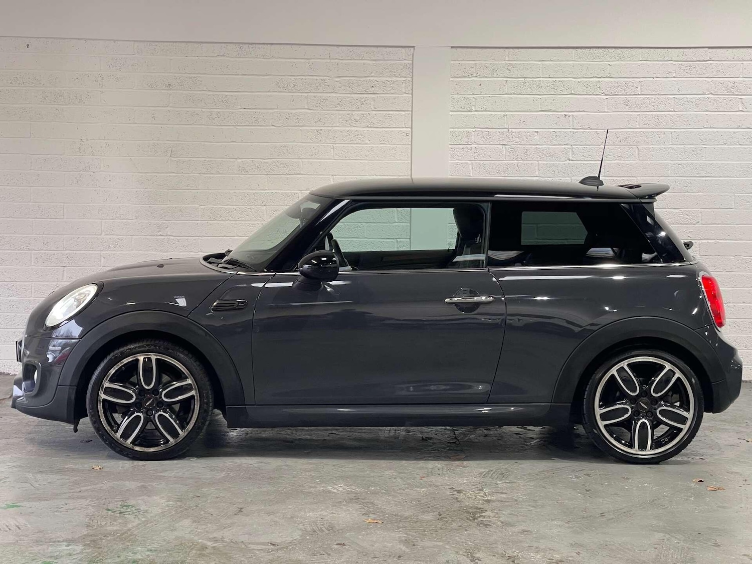 Used MINI Hatch 2017 for sale - 76936391: Photo 11