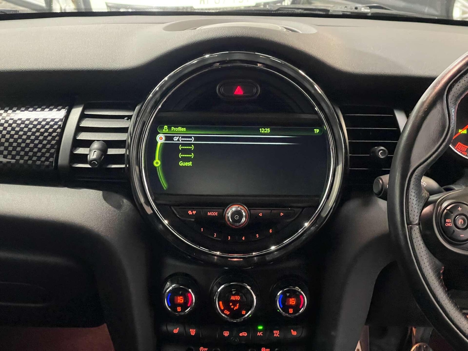 Used MINI Hatch 2017 for sale - 76936391: Photo 27