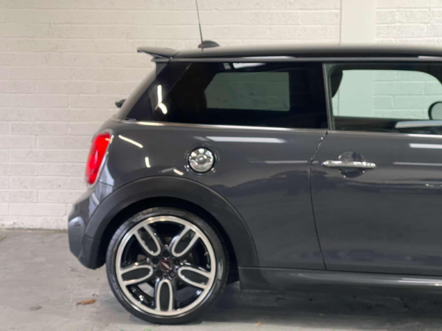 Used MINI Hatch 2017 for sale - 76936391: Photo 69
