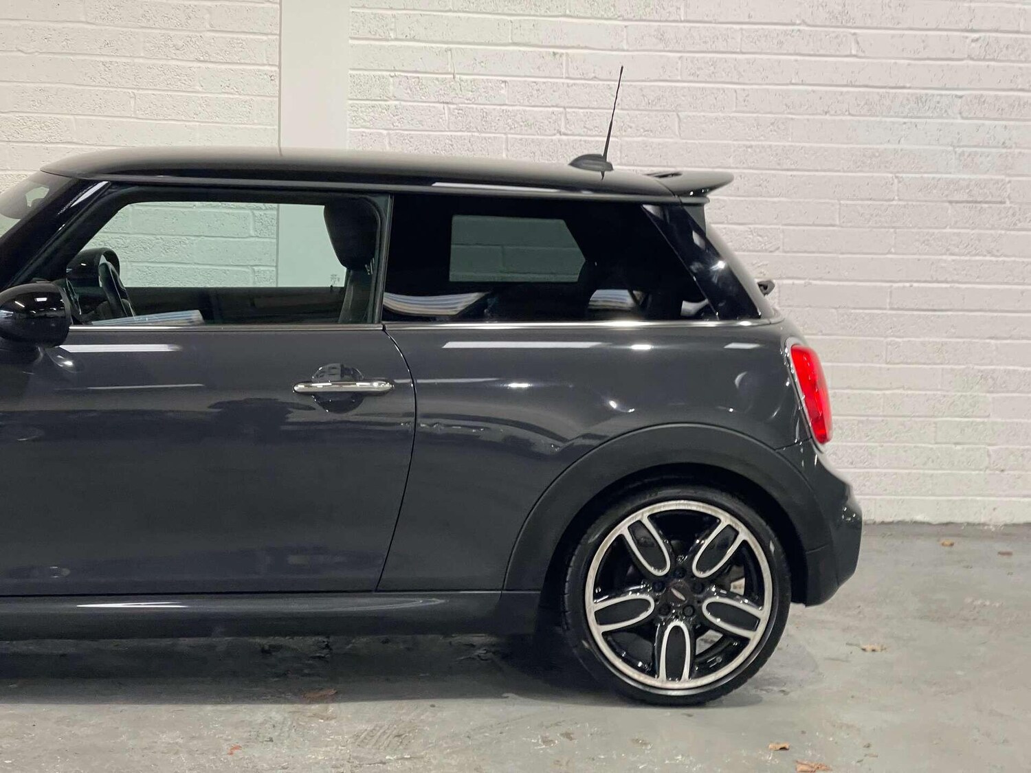 Used MINI Hatch 2017 for sale - 76936391: Photo 71
