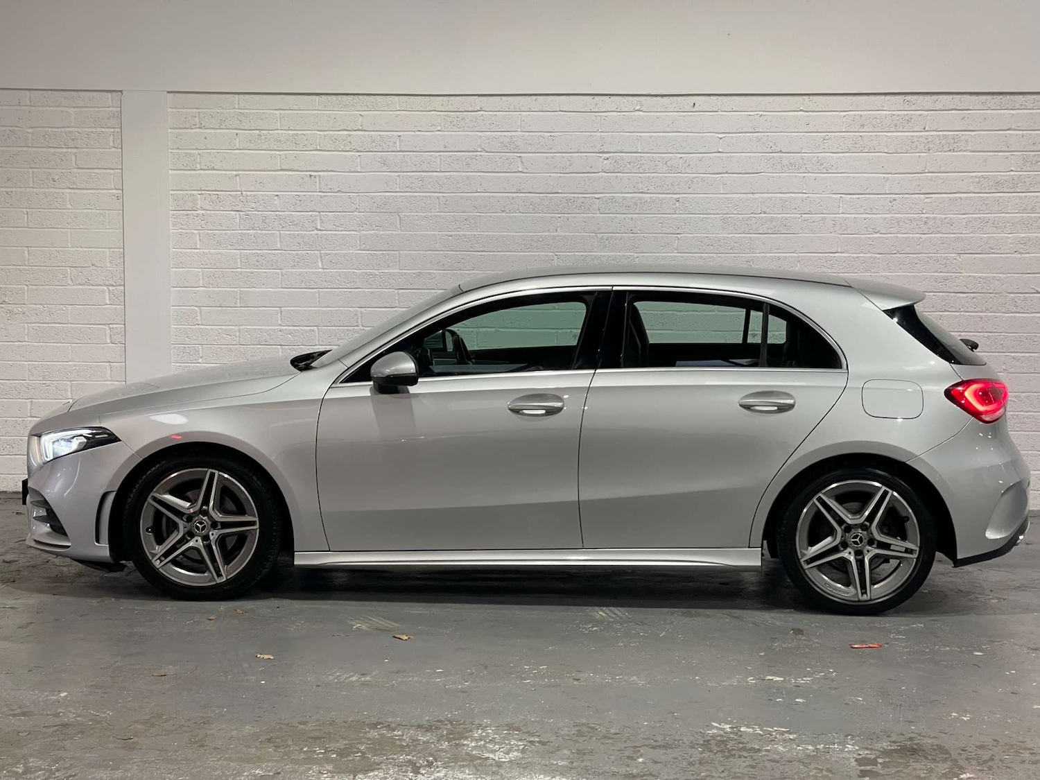 Used Mercedes-Benz A-Class 2018 for sale - 77493699: Photo 5