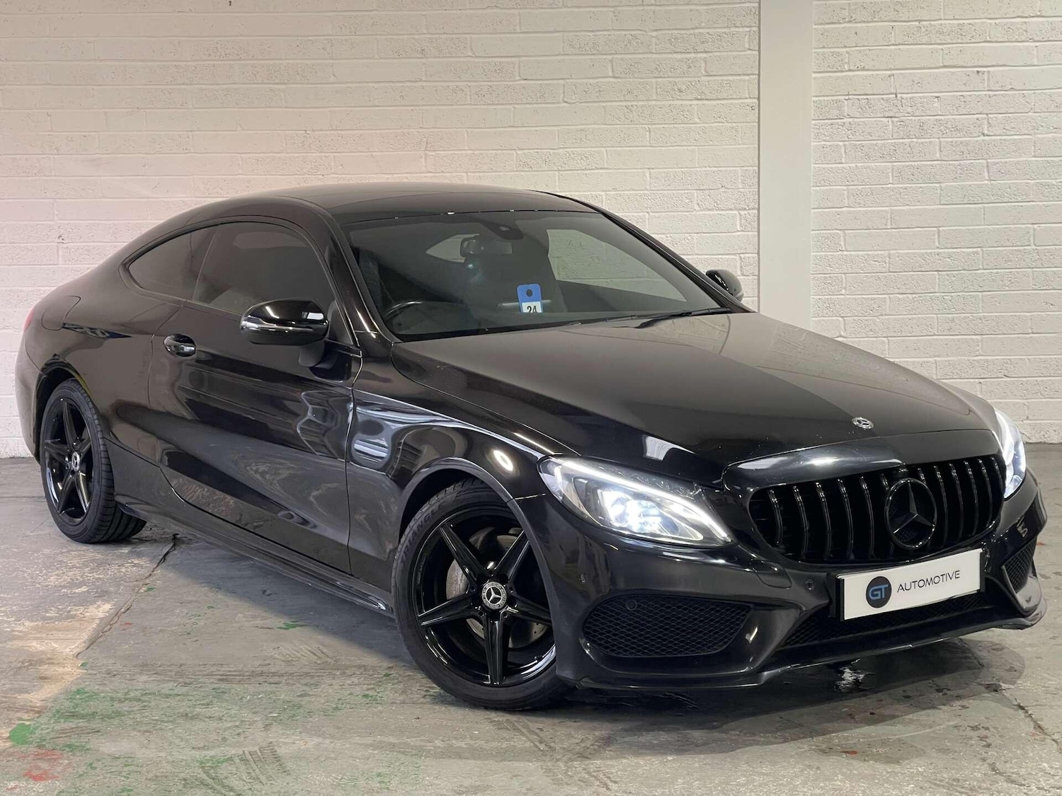 Used Mercedes-Benz C Class 2018 for sale - 76936554: Photo 1