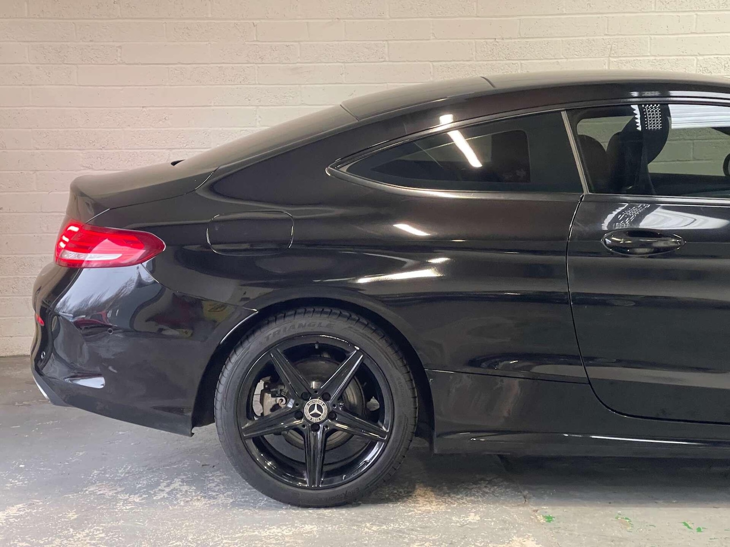 Used Mercedes-Benz C Class 2018 for sale - 76936554: Photo 25