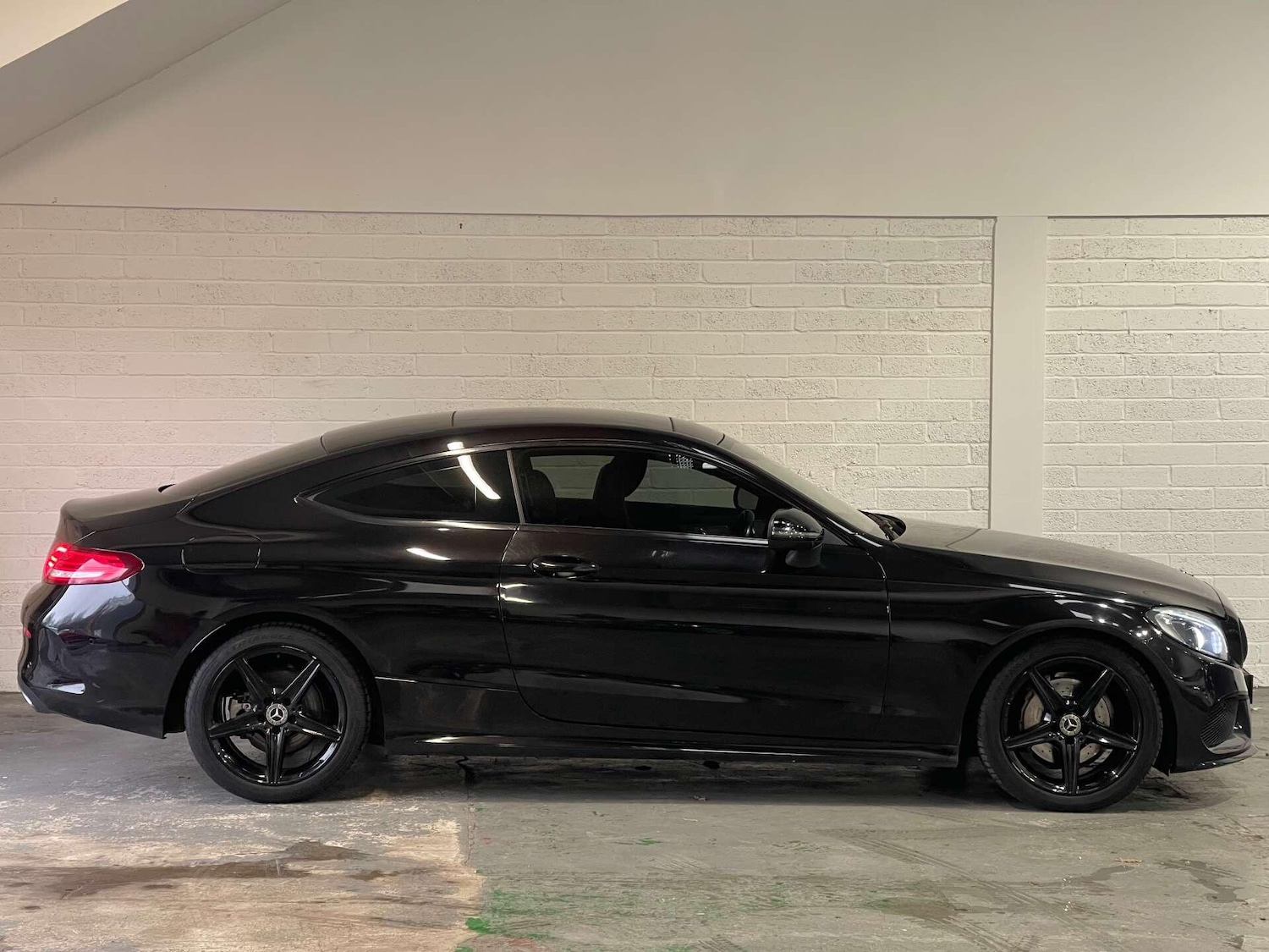 Used Mercedes-Benz C Class 2018 for sale - 76936554: Photo 9