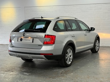 Used Skoda Octavia 2017 for sale - 76084850: Photo