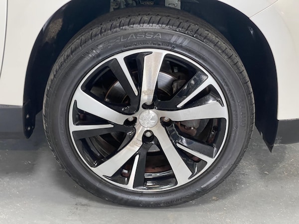 Used Peugeot 2008 2016 for sale - 76227867: Photo 11