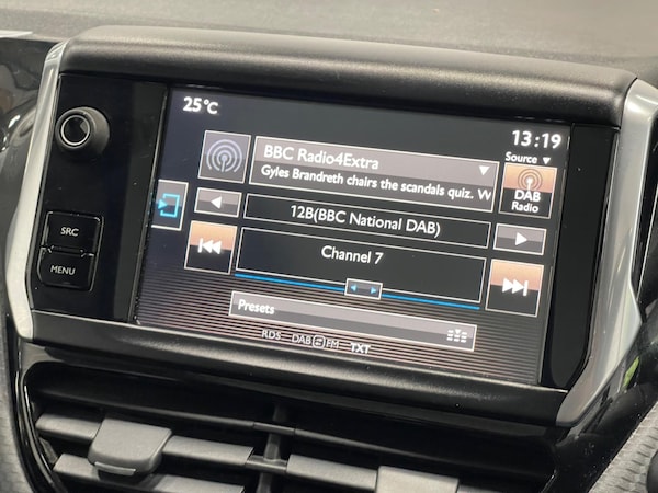 Used Peugeot 2008 2016 for sale - 76227867: Photo 35