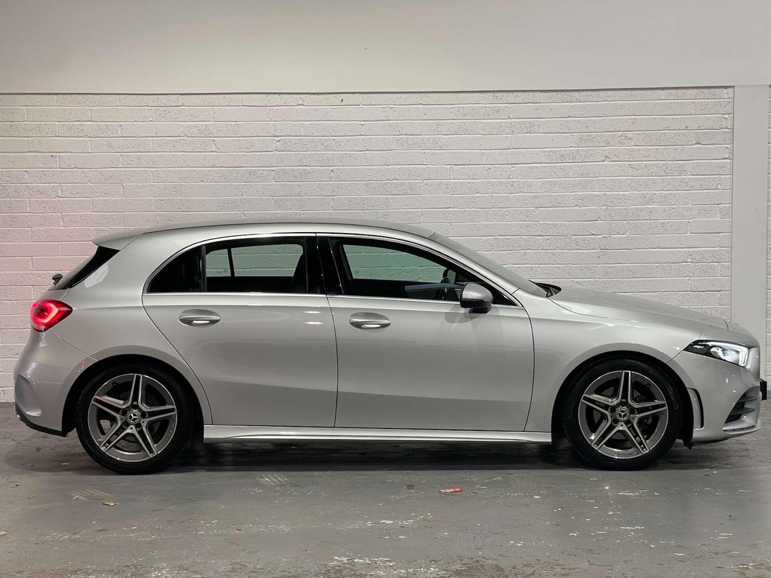 Used Mercedes-Benz A-Class 2018 for sale - 76936711: Photo 4