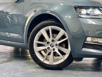 Used Skoda Octavia 2019 for sale - 78953380: Photo