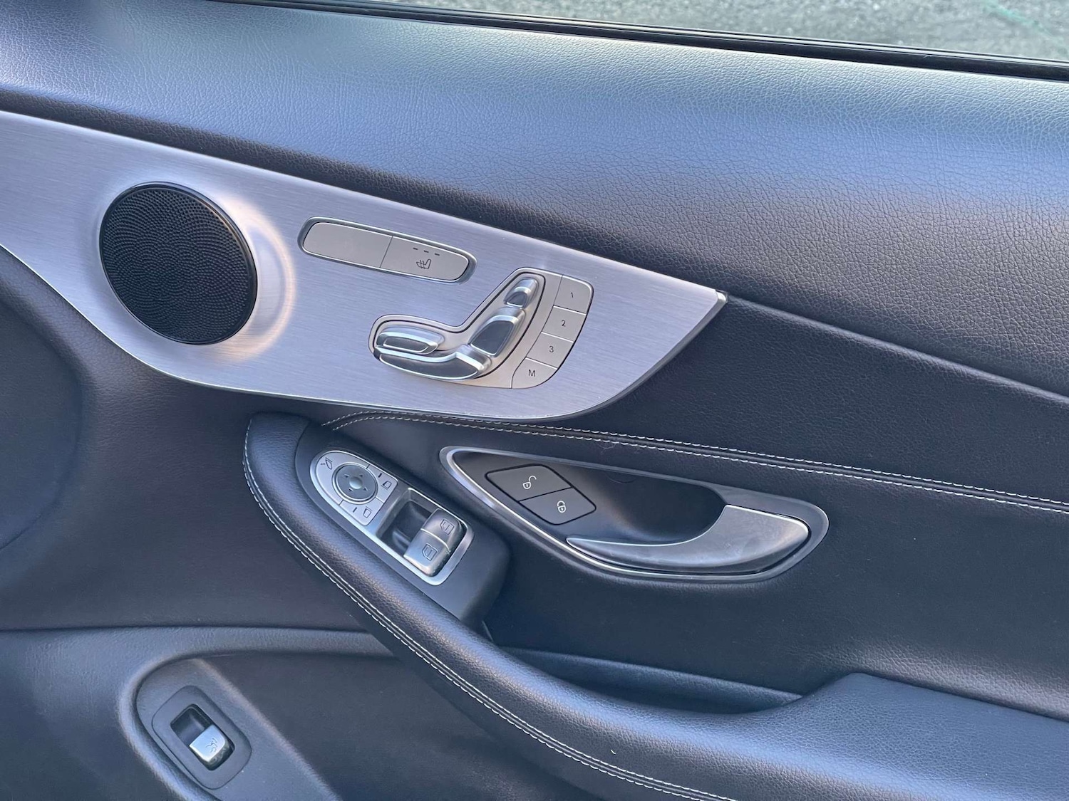 Used Mercedes-Benz C Class 2018 for sale - 77558188: Photo 15