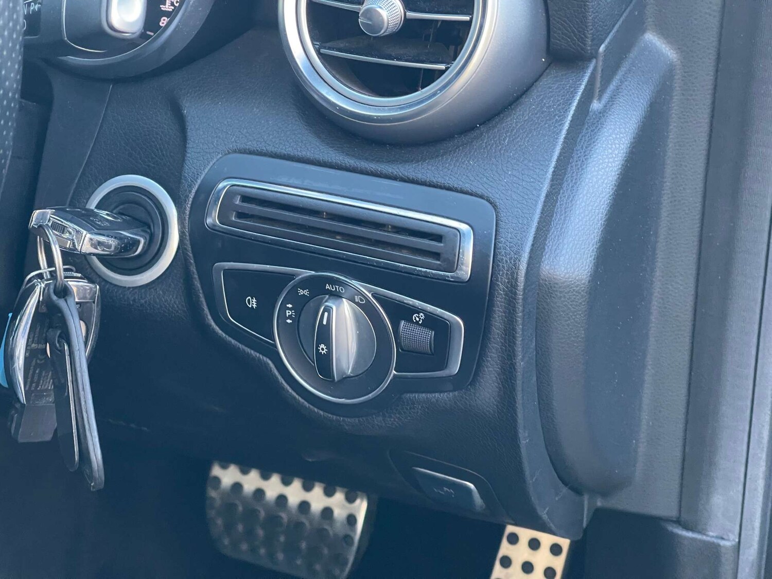 Used Mercedes-Benz C Class 2018 for sale - 77558188: Photo 26