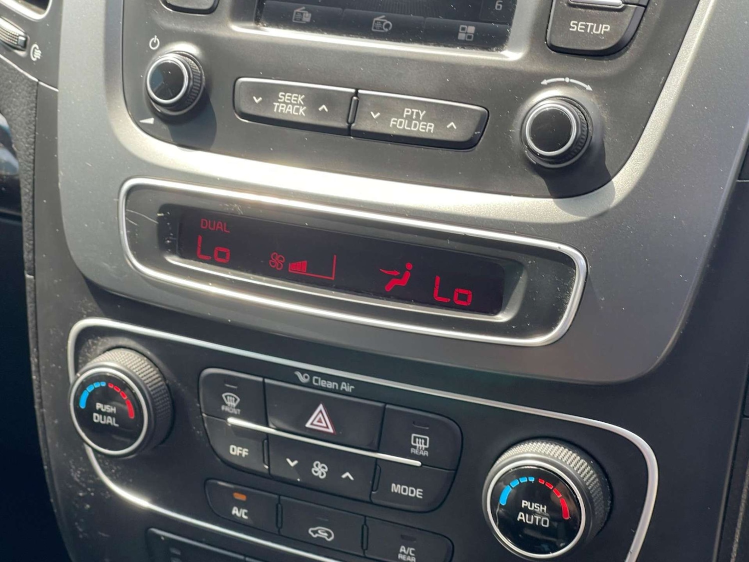 Used Kia Sorento 2014 for sale - 77590585: Photo 40