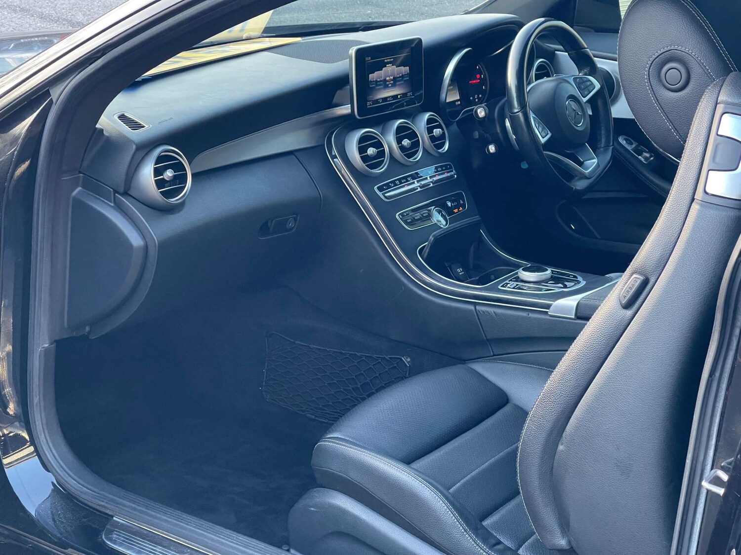 Used Mercedes-Benz C Class 2018 for sale - 77493695: Photo 29