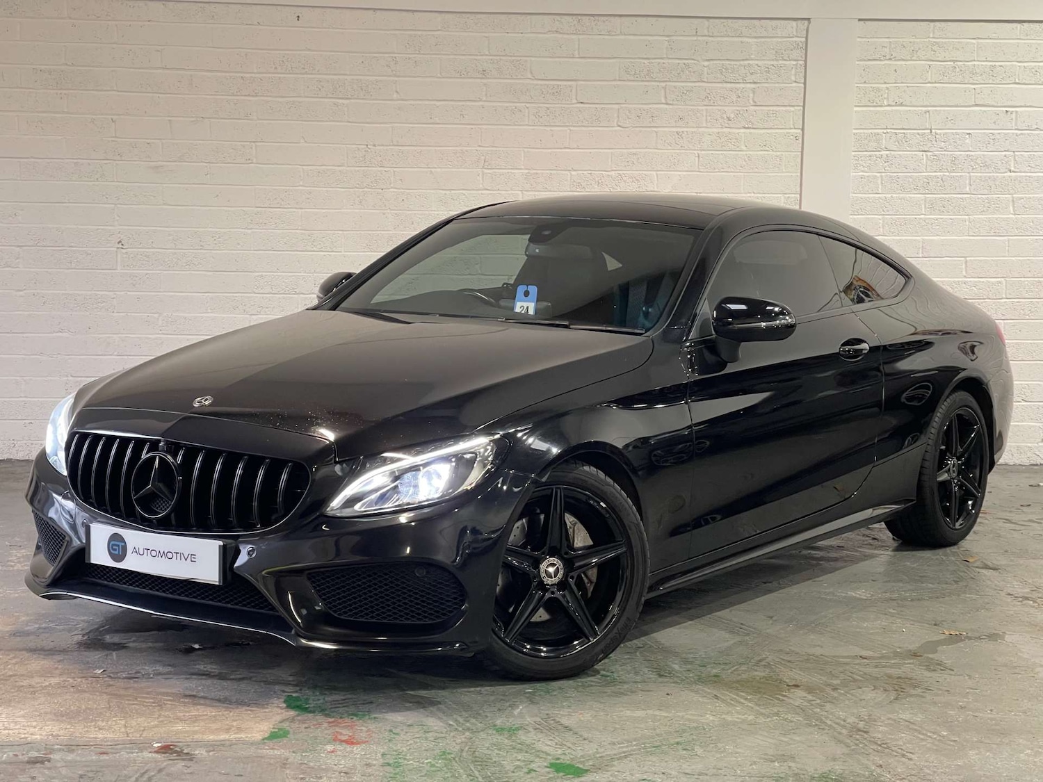 Used Mercedes-Benz C Class 2018 for sale - 77493695: Photo 3