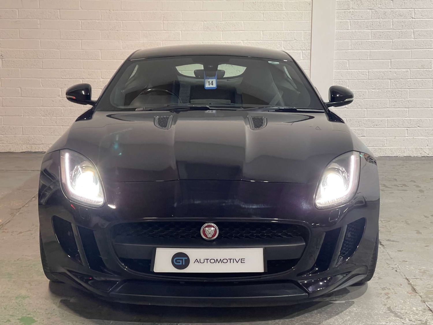 Used Jaguar F-Type 2014 for sale - 77493697: Photo 2