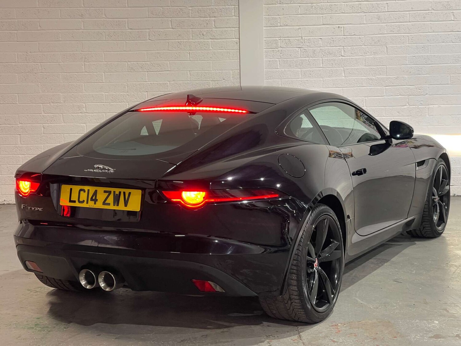 Used Jaguar F-Type 2014 for sale - 77493697: Photo 6