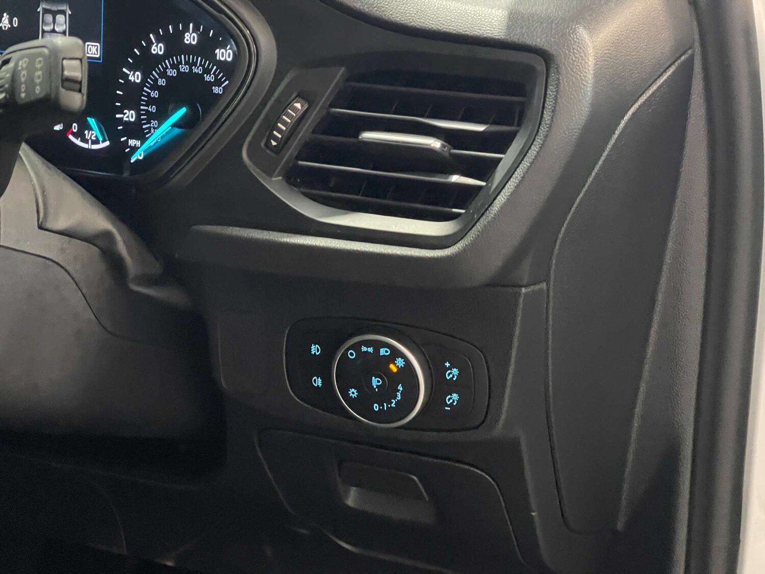 Used Ford Focus 2018 for sale - 77493703: Photo 21