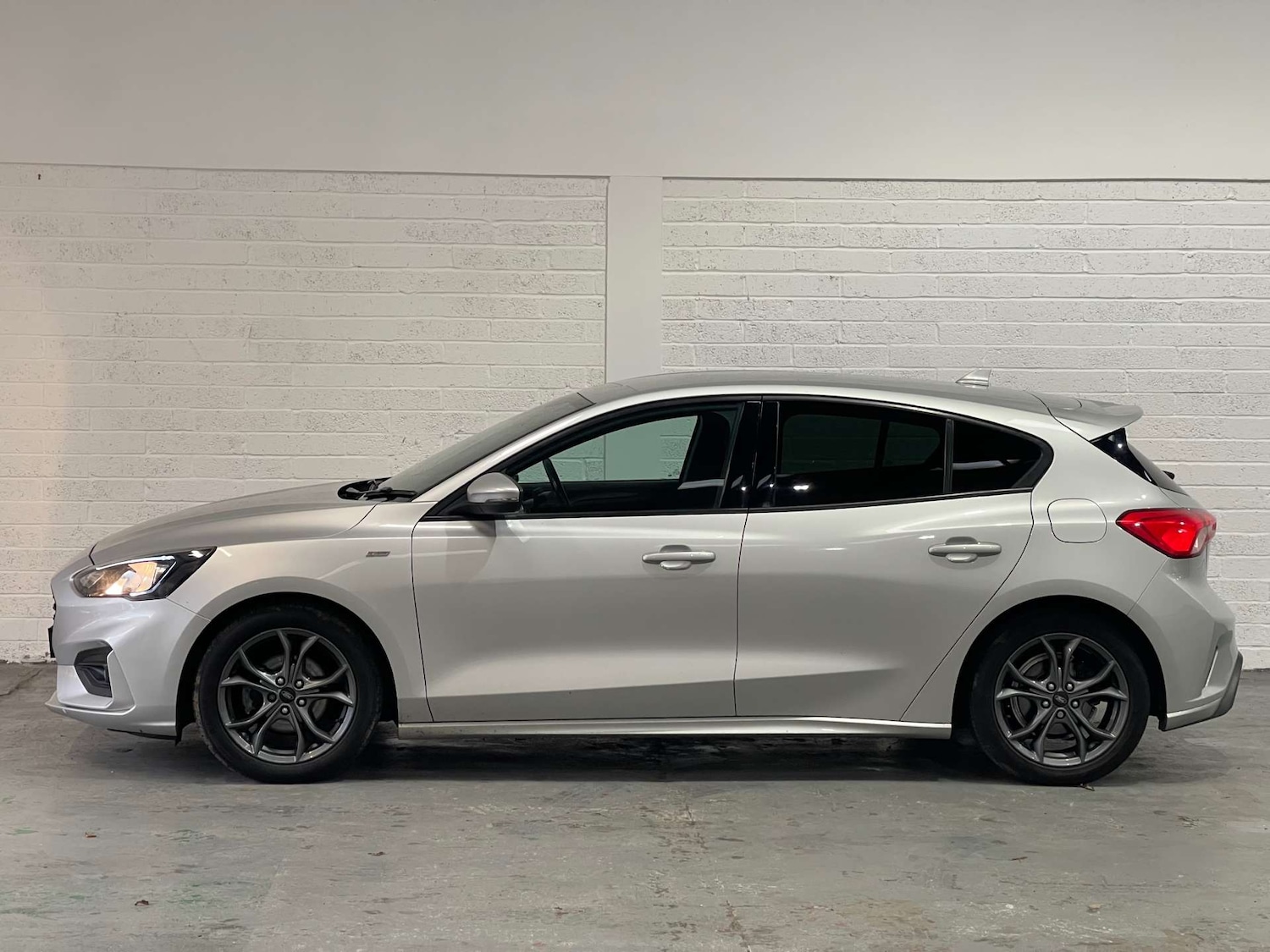 Used Ford Focus 2018 for sale - 77493703: Photo 5