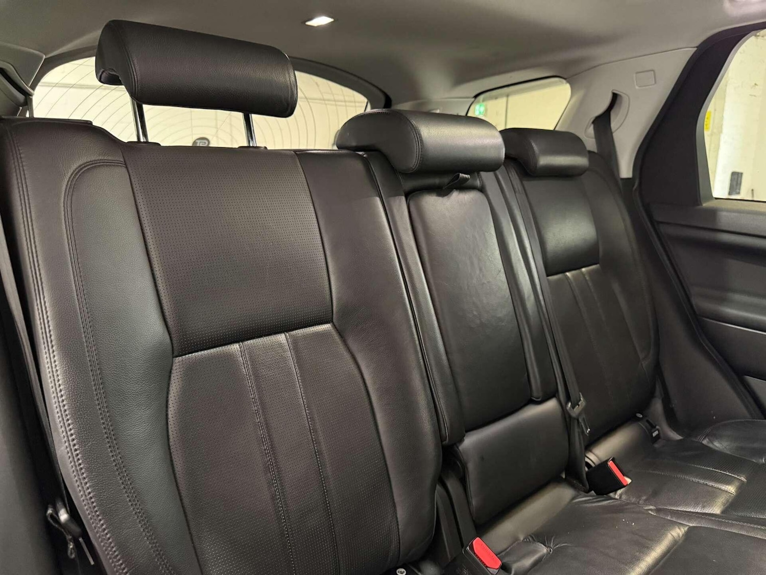 Used Land Rover Discovery Sport 2017 for sale - 76936610: Photo 23