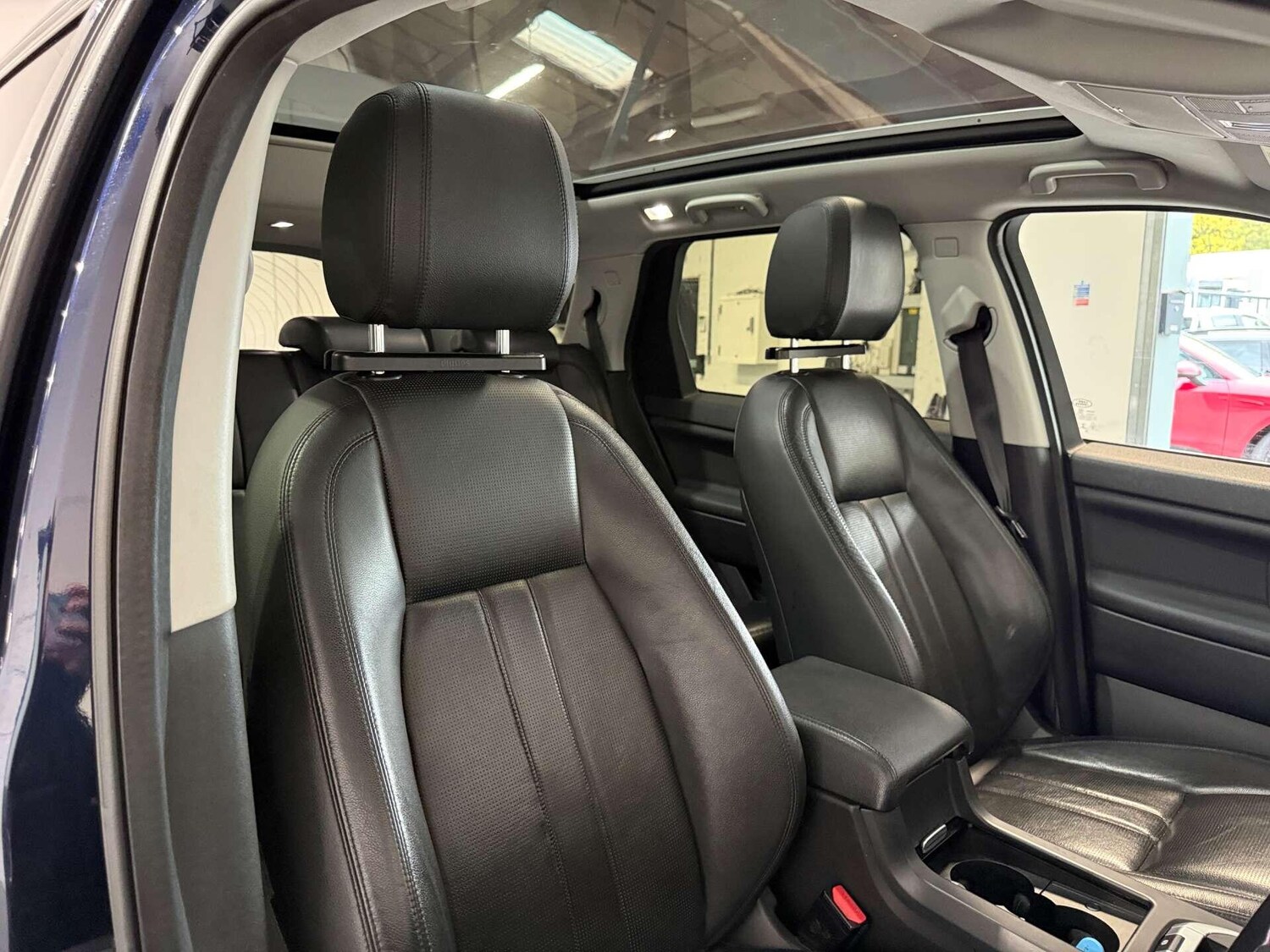 Used Land Rover Discovery Sport 2017 for sale - 76936610: Photo 25