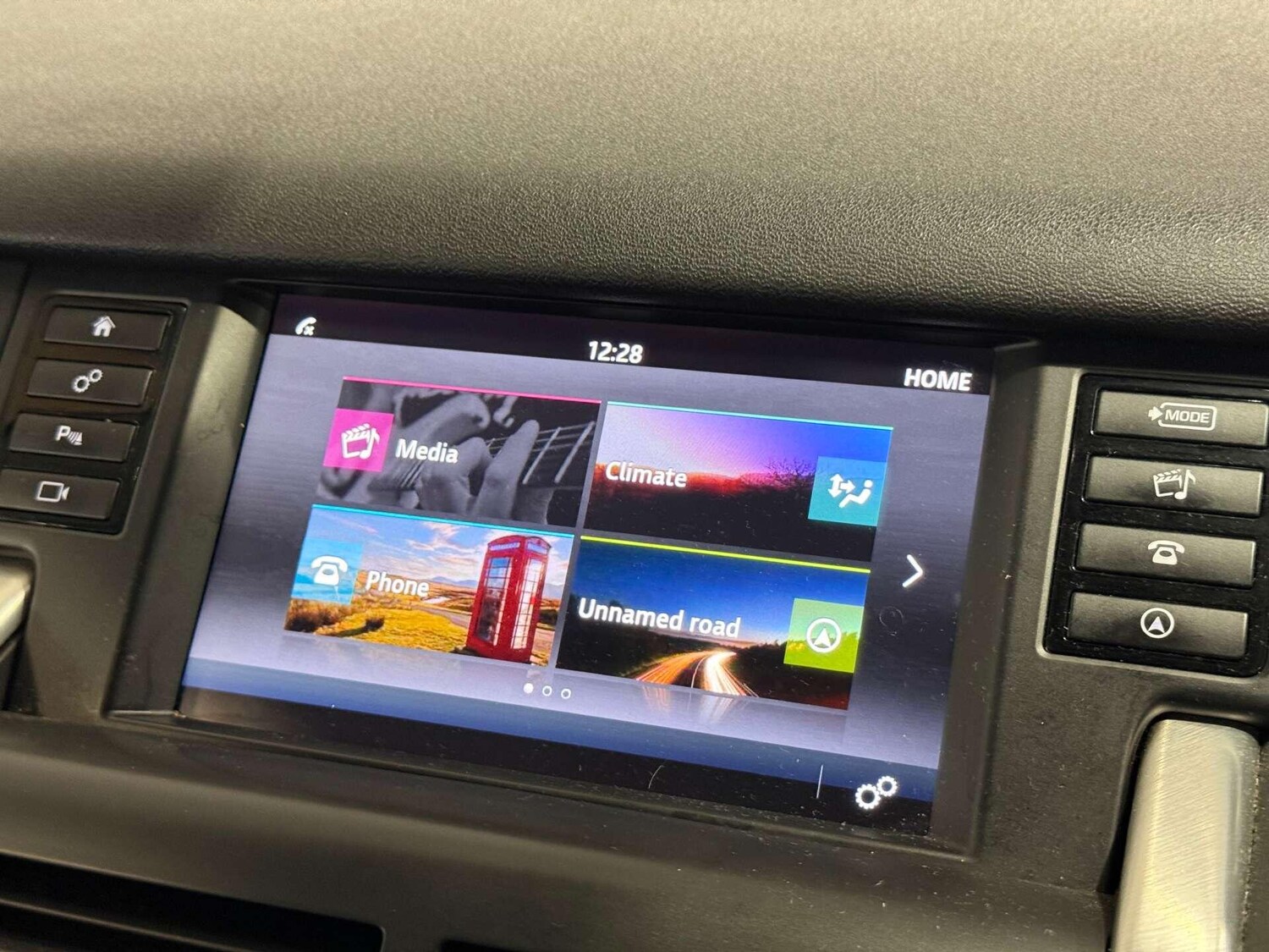 Used Land Rover Discovery Sport 2017 for sale - 76936610: Photo 35