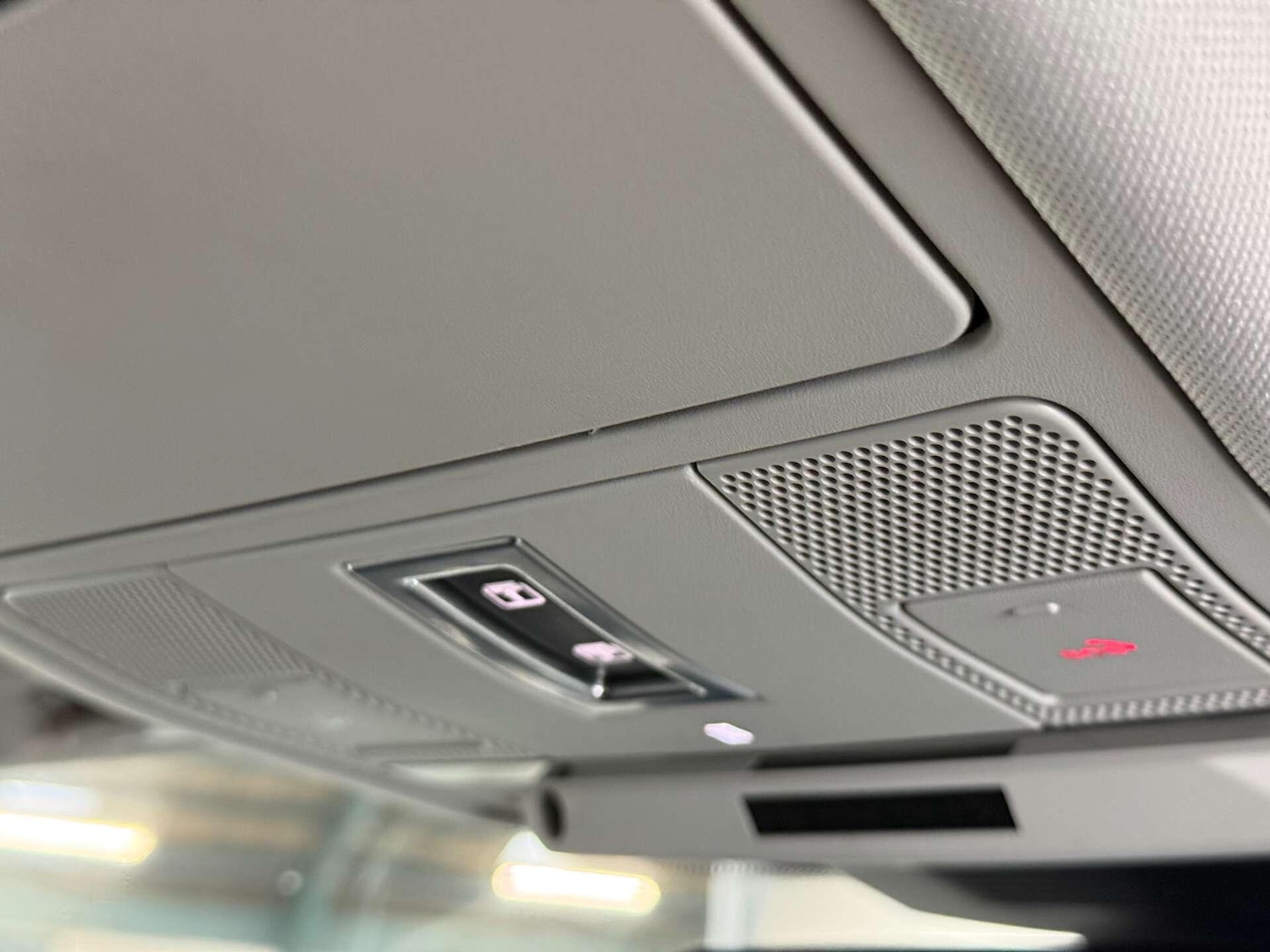 Used Land Rover Discovery Sport 2017 for sale - 76936610: Photo 48