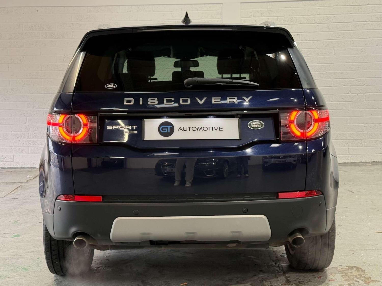 Used Land Rover Discovery Sport 2017 for sale - 76936610: Photo 6