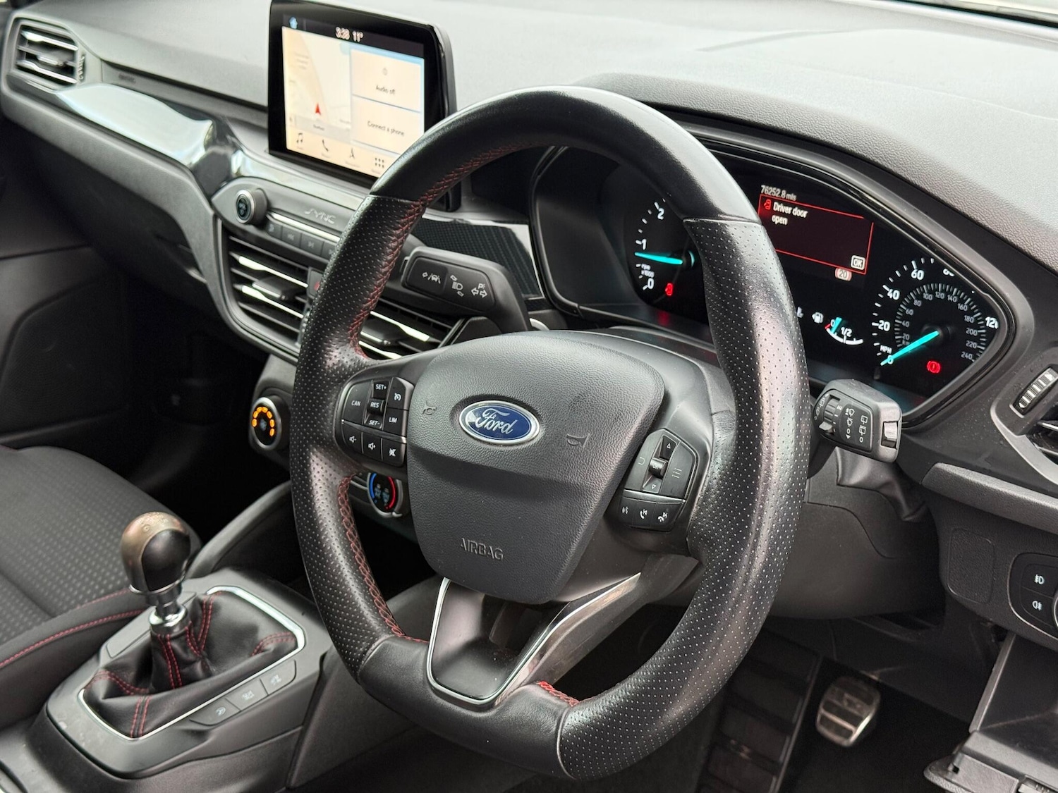 Used Ford Focus 2018 for sale - 76337415: Photo 9