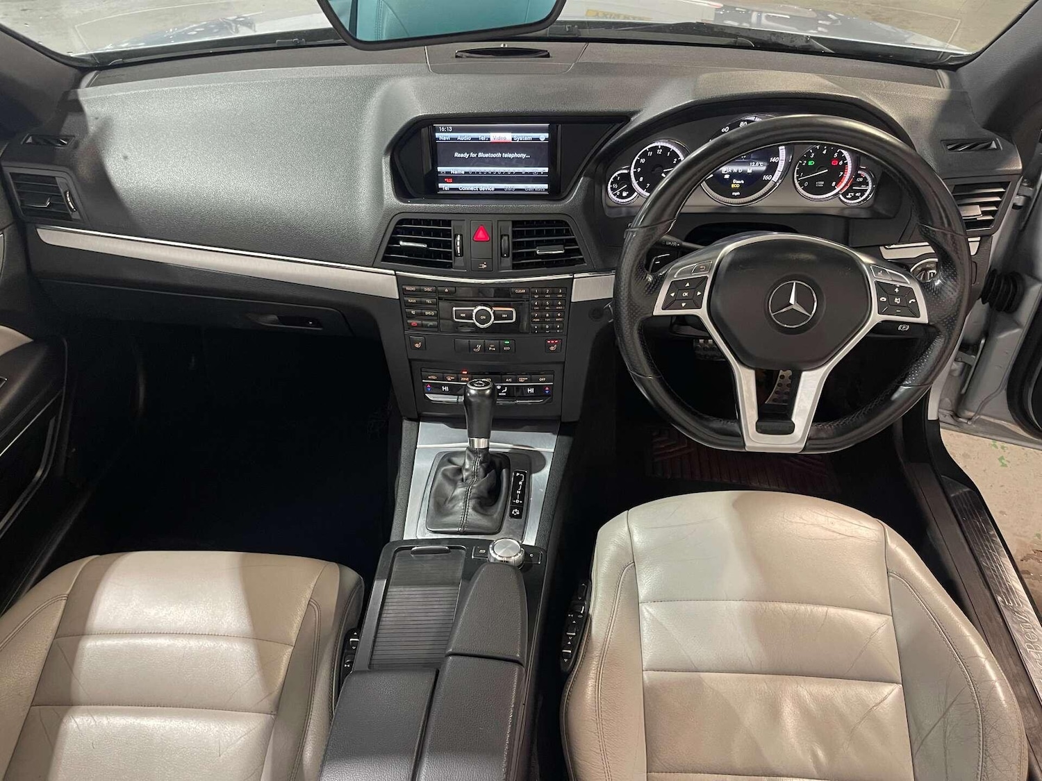 Used Mercedes-Benz E Class 2012 for sale - 76936582: Photo 11