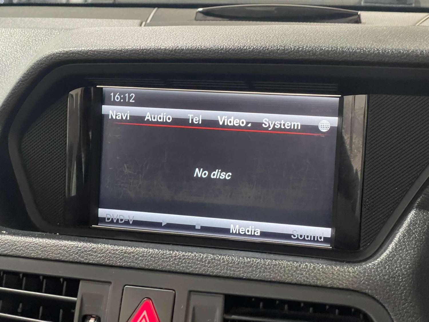 Used Mercedes-Benz E Class 2012 for sale - 76936582: Photo 17