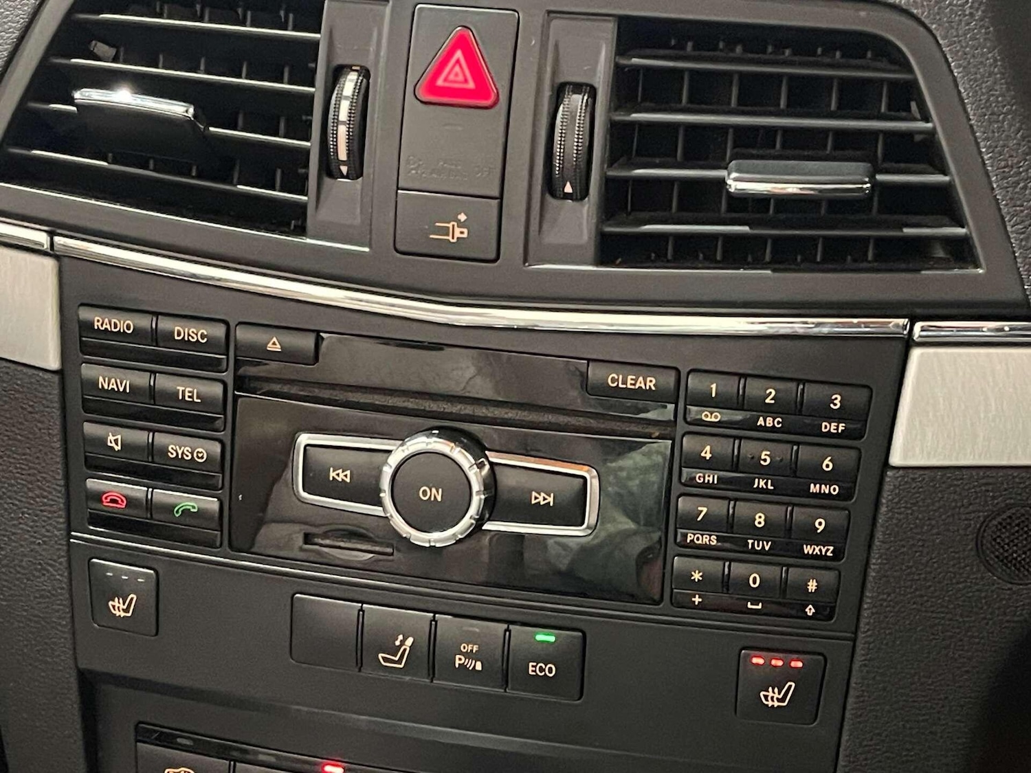 Used Mercedes-Benz E Class 2012 for sale - 76936582: Photo 21