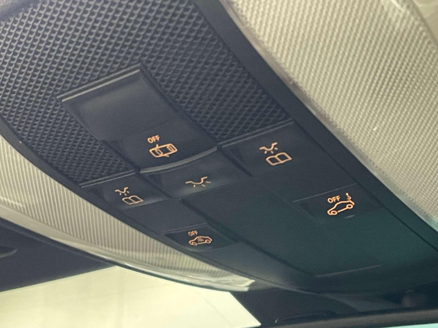 Used Mercedes-Benz E Class 2012 for sale - 76936582: Photo 37