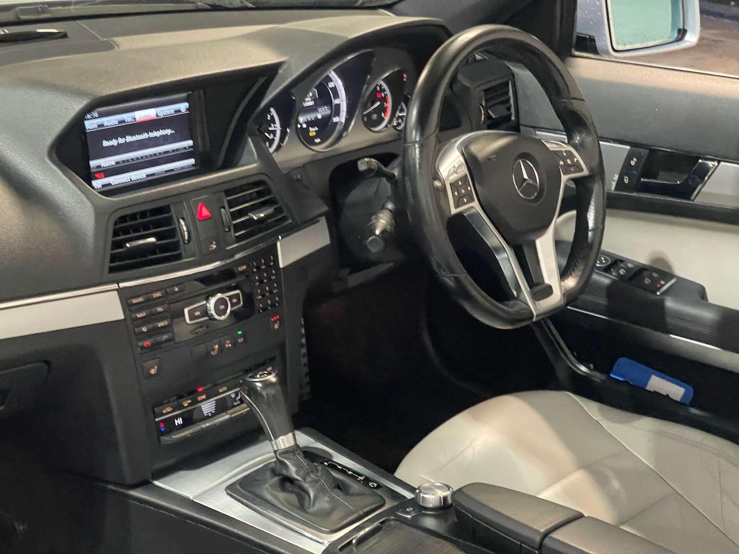 Used Mercedes-Benz E Class 2012 for sale - 76936582: Photo 40