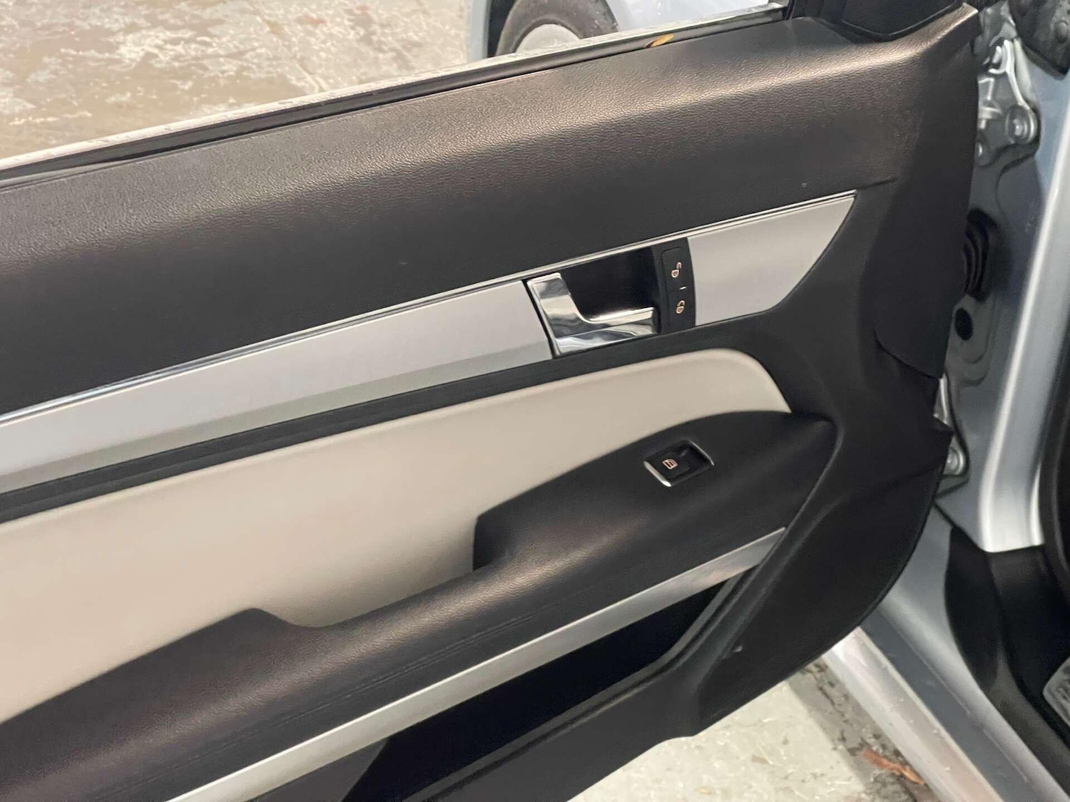 Used Mercedes-Benz E Class 2012 for sale - 76936582: Photo 45