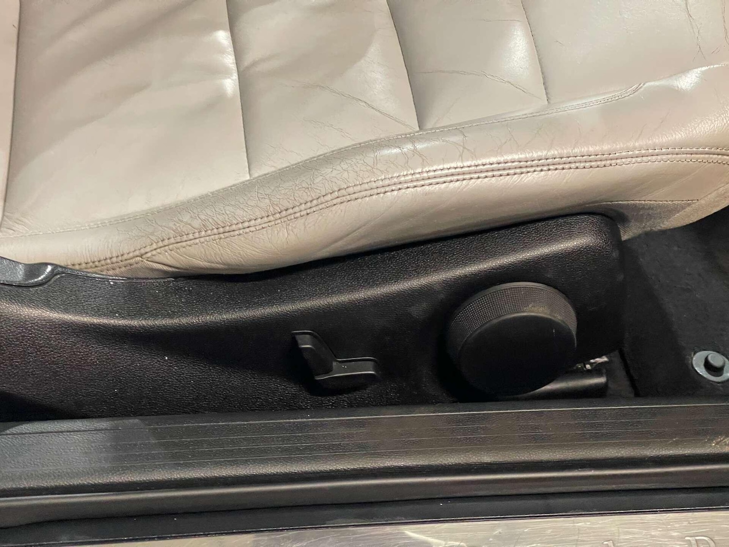 Used Mercedes-Benz E Class 2012 for sale - 76936582: Photo 48