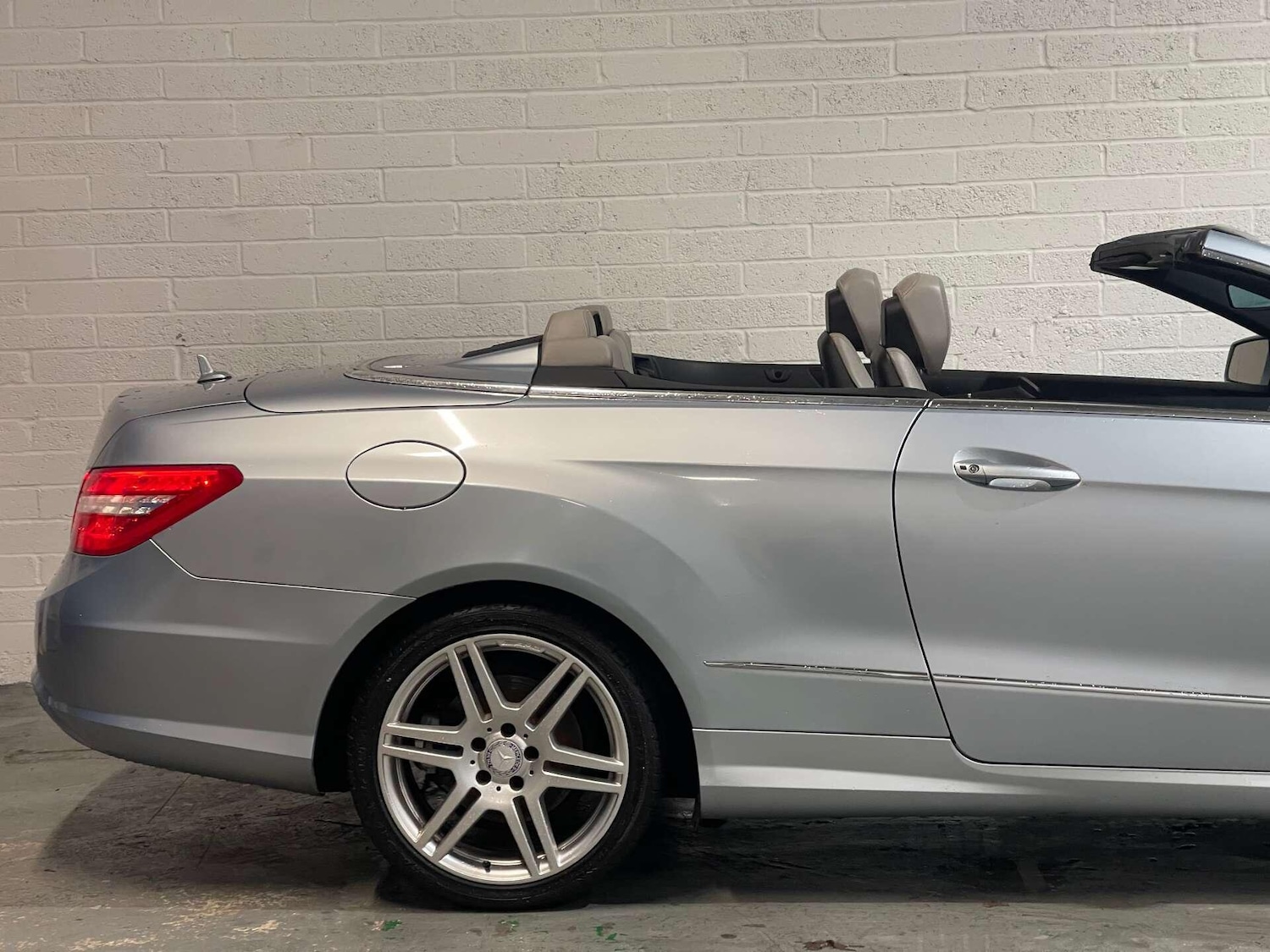 Used Mercedes-Benz E Class 2012 for sale - 76936582: Photo 65